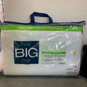 The Big One Gel Memory Foam Pillow - White